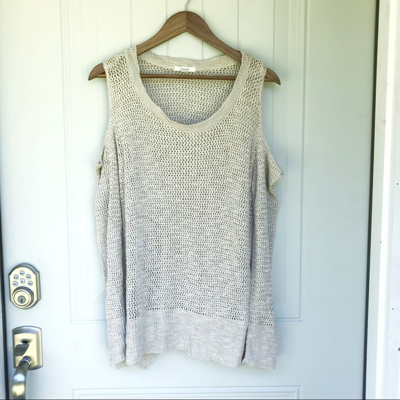 🌸 NWOT Maurices cold shoulder sweater cream - Picture 2 of 7